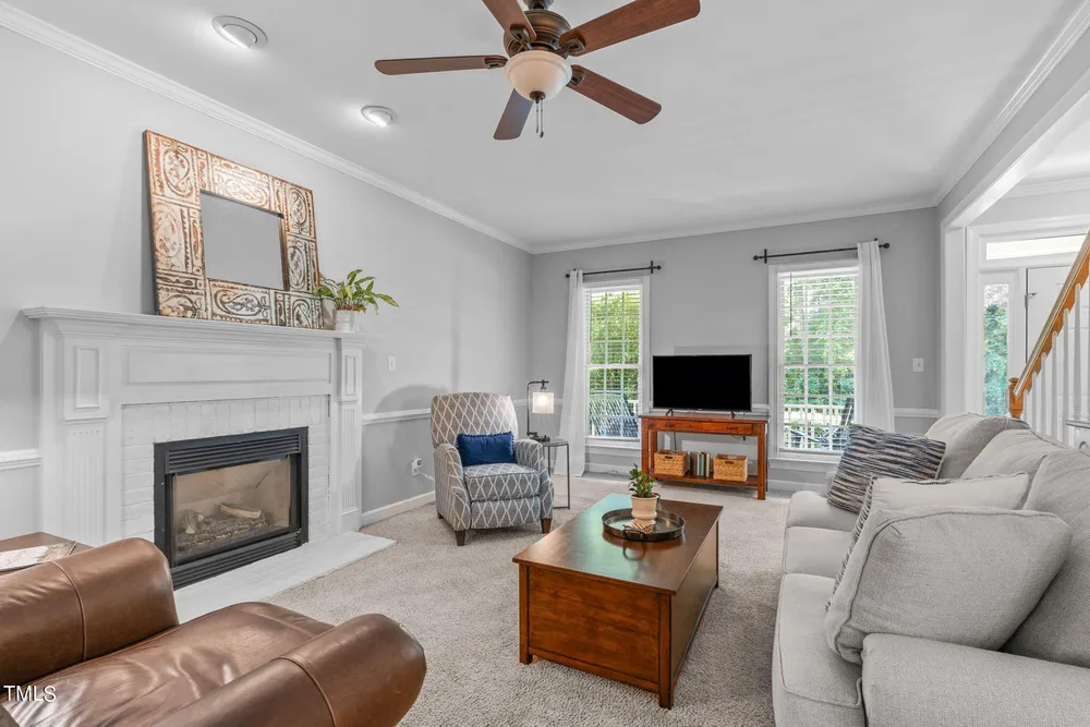 5208 Sunset Walk Ln, Holly Springs, NC 27540