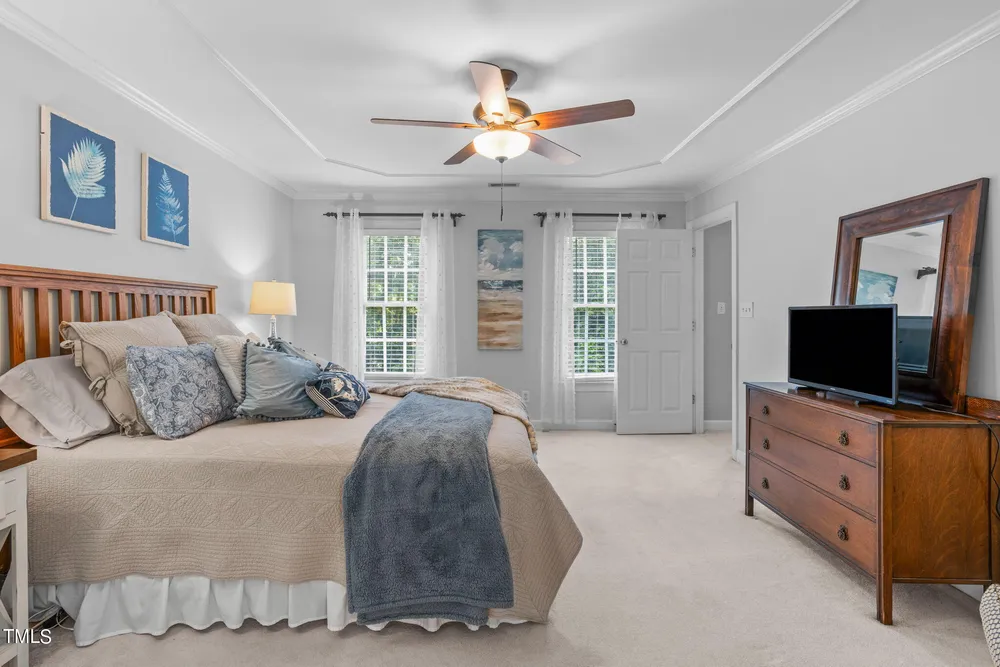 5208 Sunset Walk Ln, Holly Springs, NC 27540