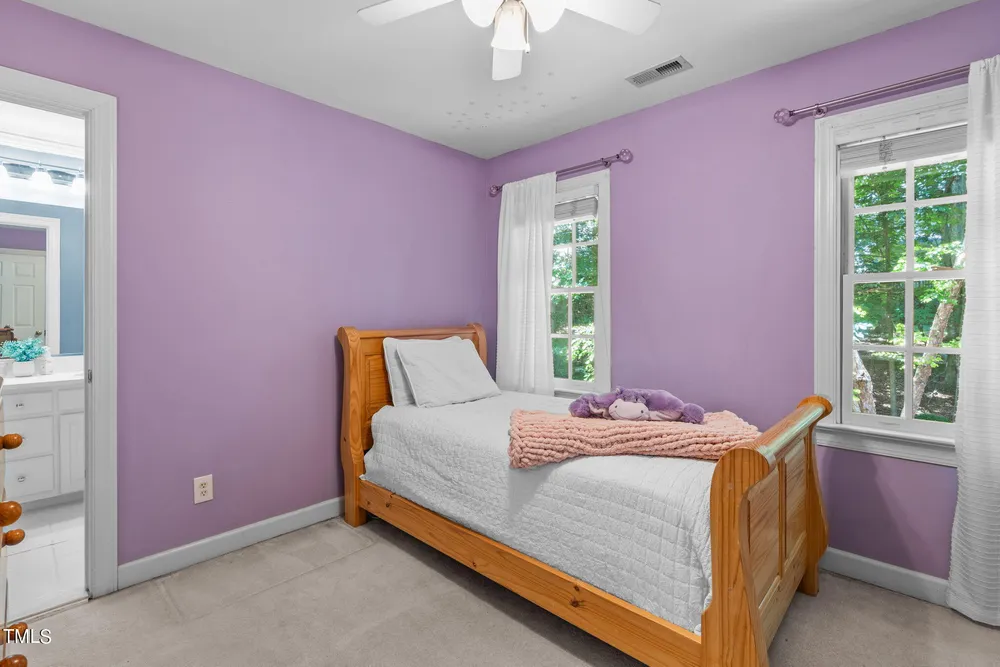 5208 Sunset Walk Ln, Holly Springs, NC 27540