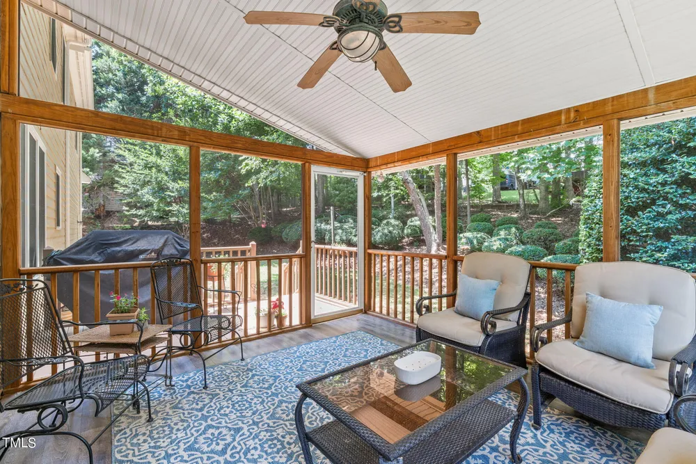 5208 Sunset Walk Ln, Holly Springs, NC 27540