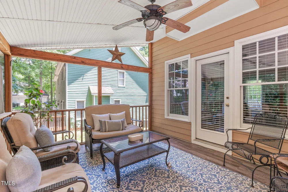 5208 Sunset Walk Ln, Holly Springs, NC 27540