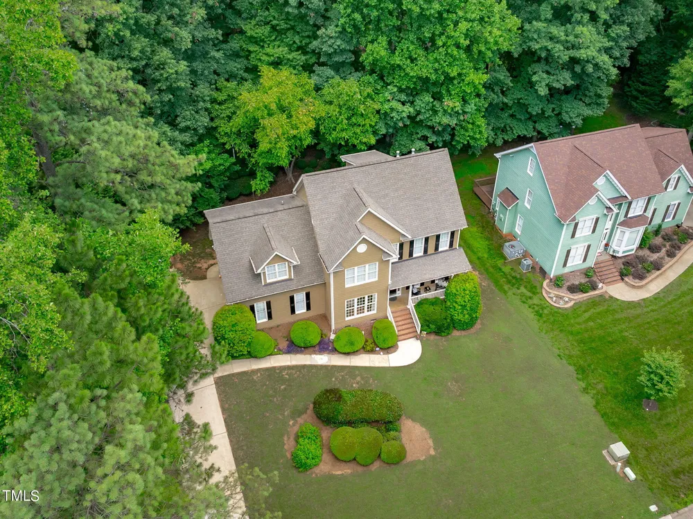 5208 Sunset Walk Ln, Holly Springs, NC 27540