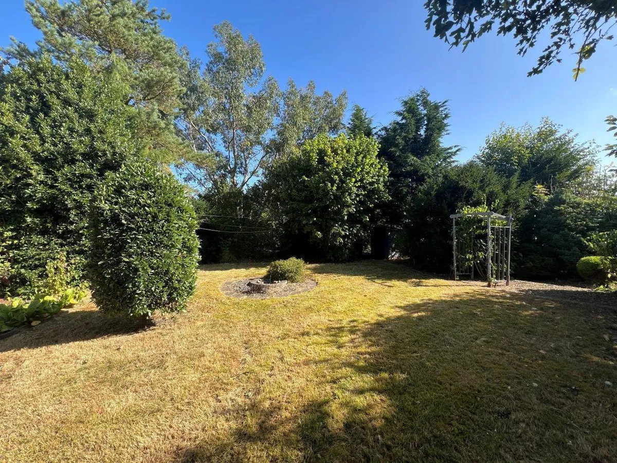 MANOR FARM COTTAGE, ELTON ON THE HILL