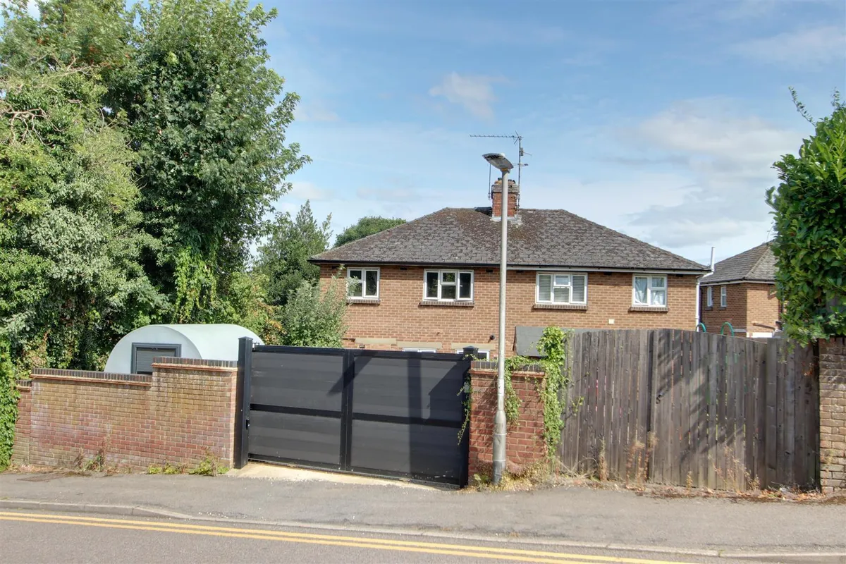 Victoria Road, Berkhamsted