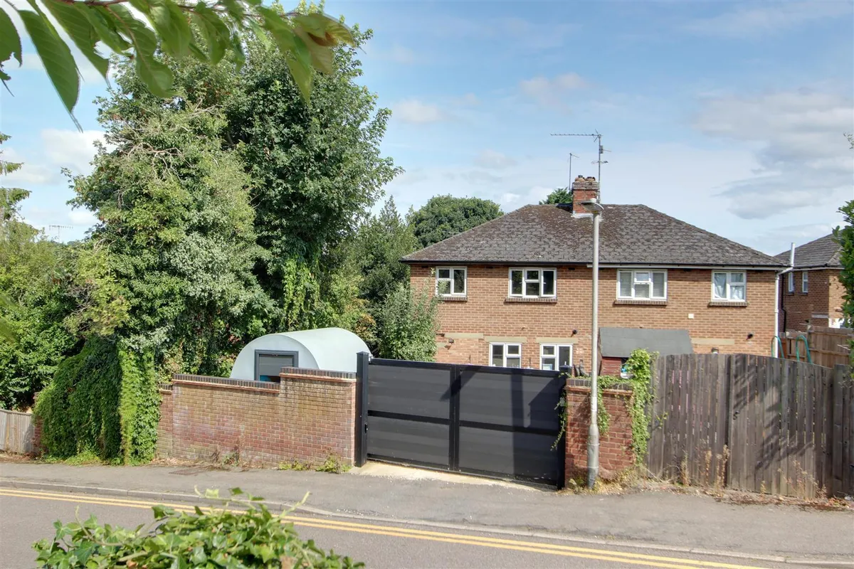 Victoria Road, Berkhamsted