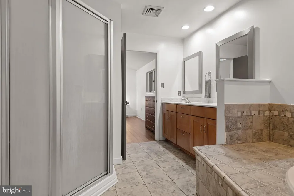5840 Mountain Rd, Dover, PA 17315