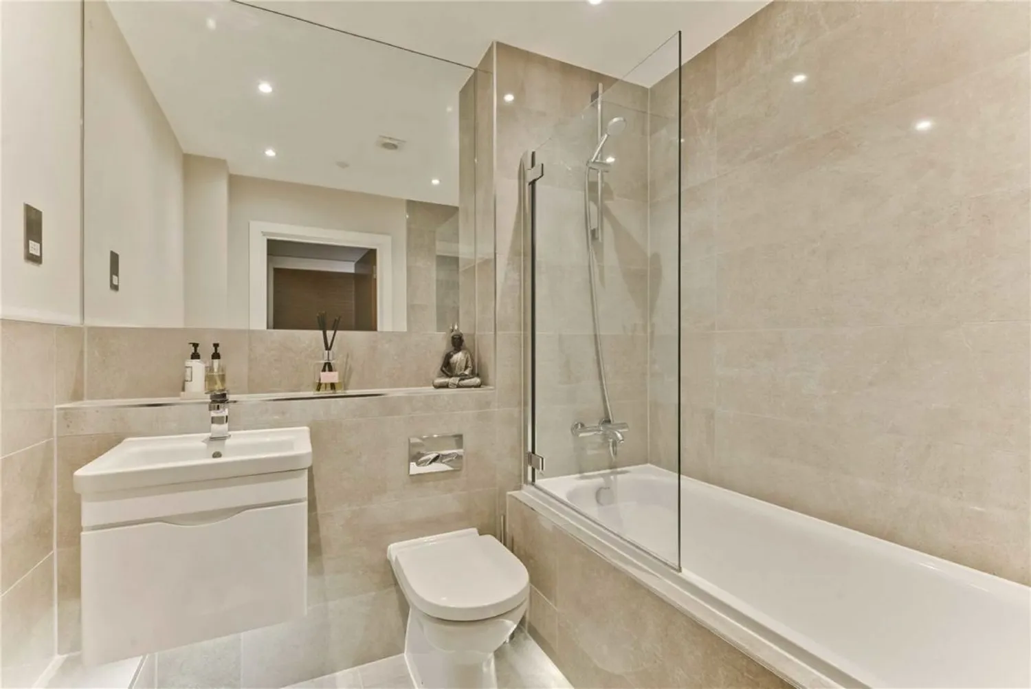 Church Street, Walton-On-Thames, KT12 photo 6
