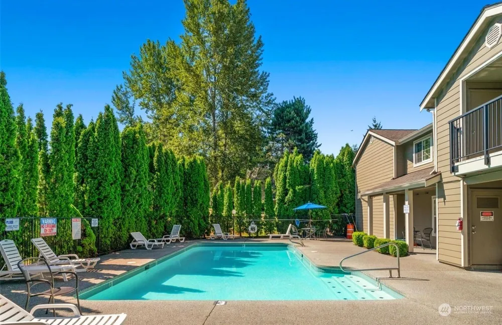 28712 18th Ave S, Federal Way, WA 98003