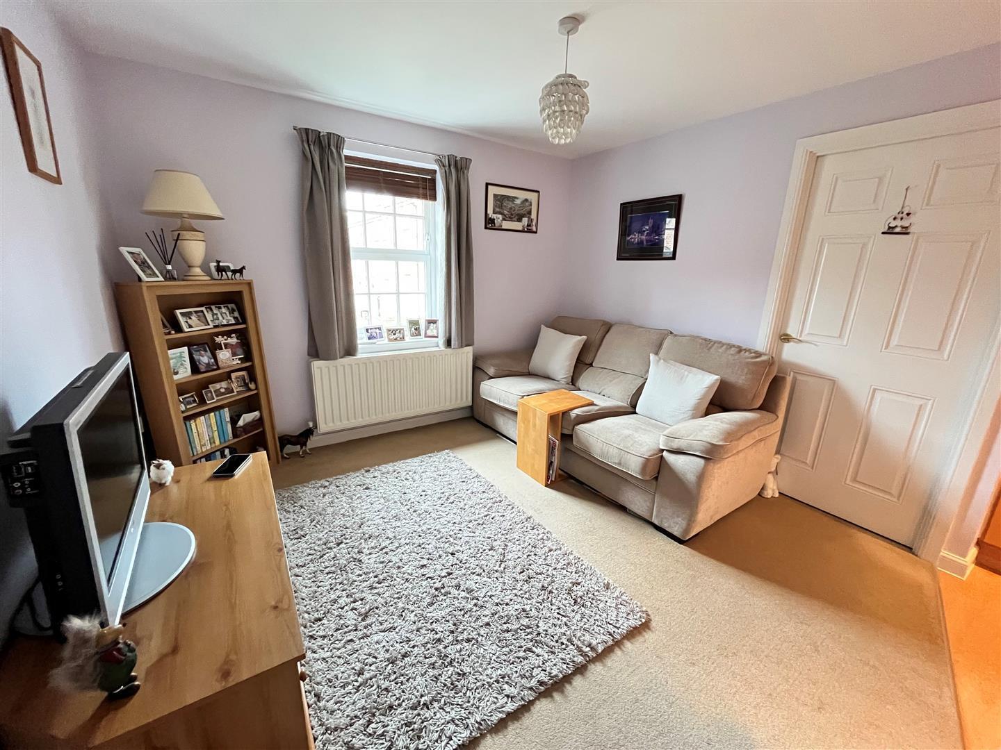 Ickworth Close, Daventry Image 4