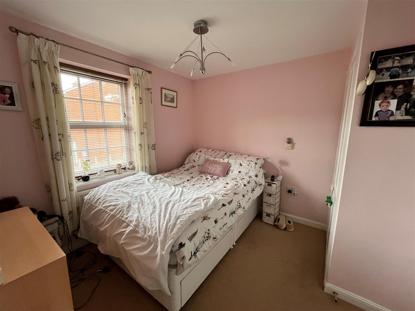 Ickworth Close, Daventry Image 5