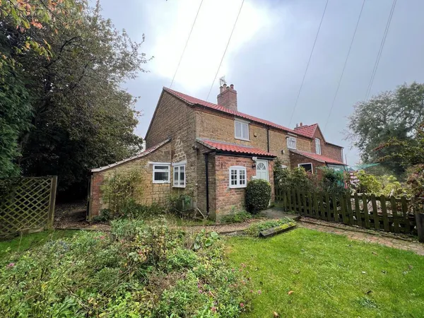 MARYS LANE, BESCABY
