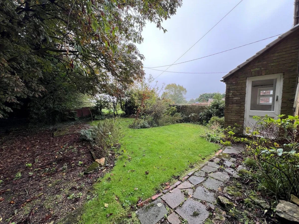 MARYS LANE, BESCABY