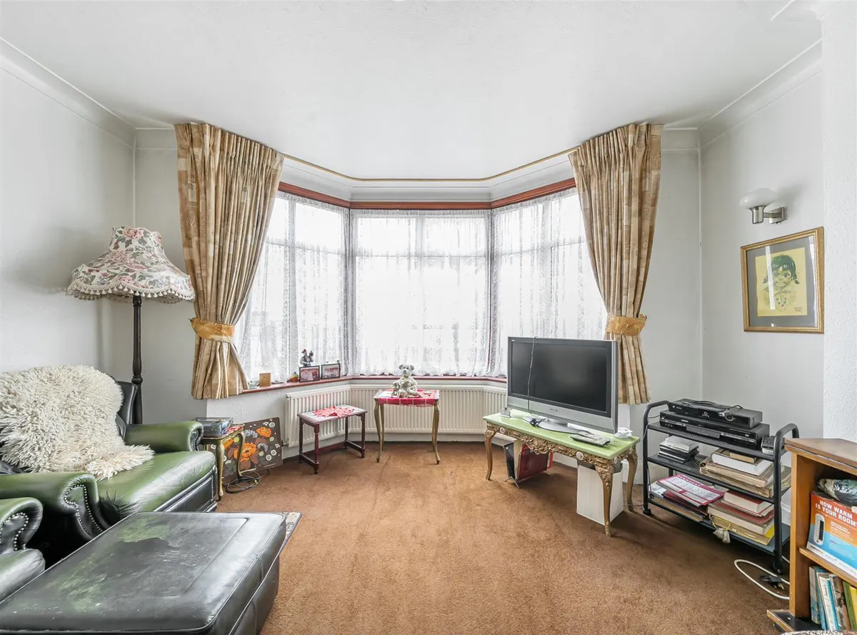 Peter Avenue, London, NW10
