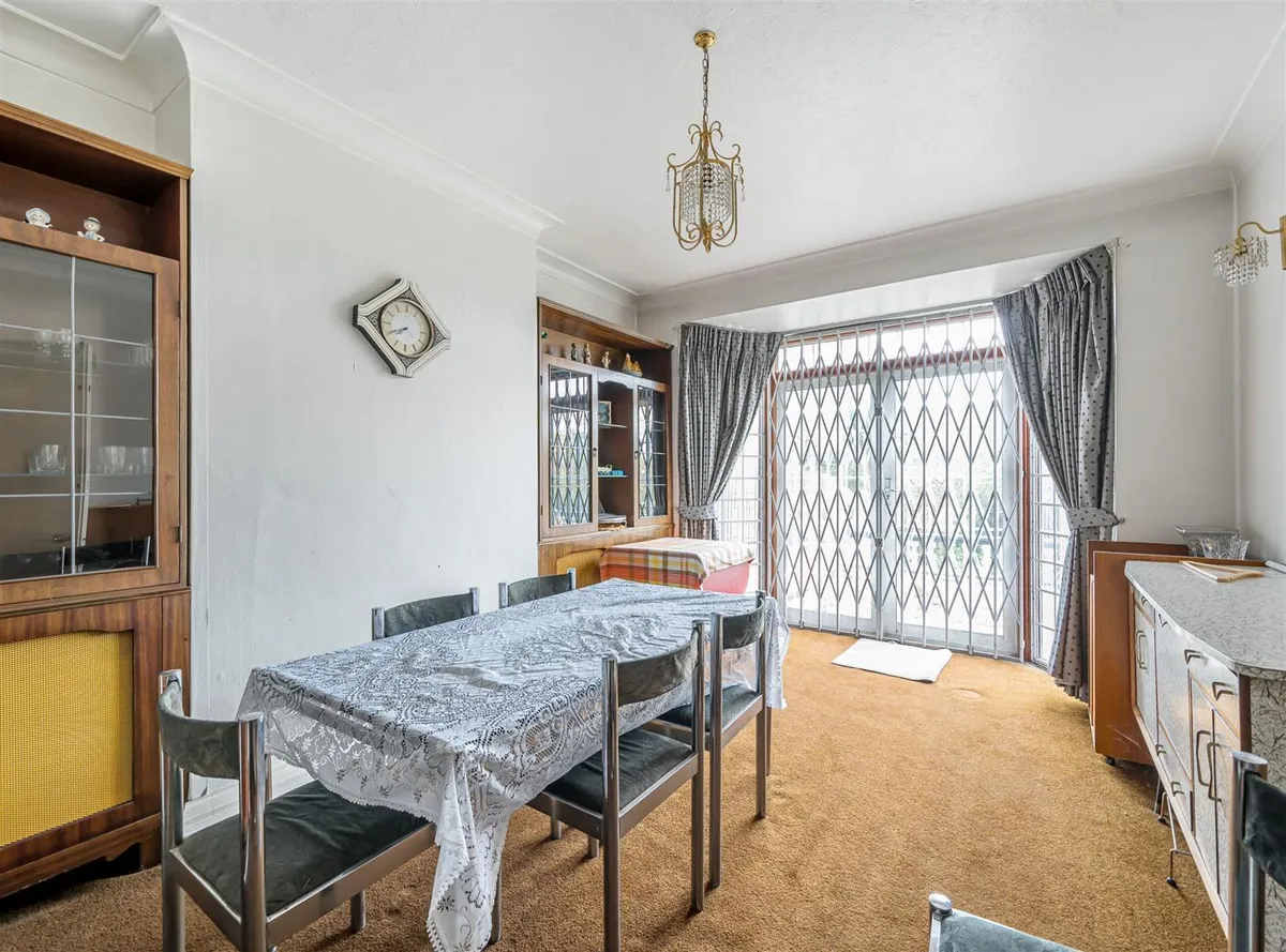 Peter Avenue, London, NW10