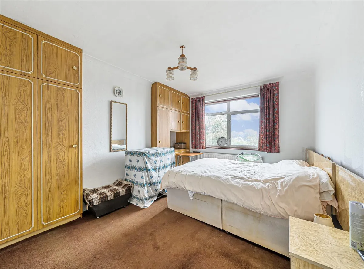 Peter Avenue, London, NW10