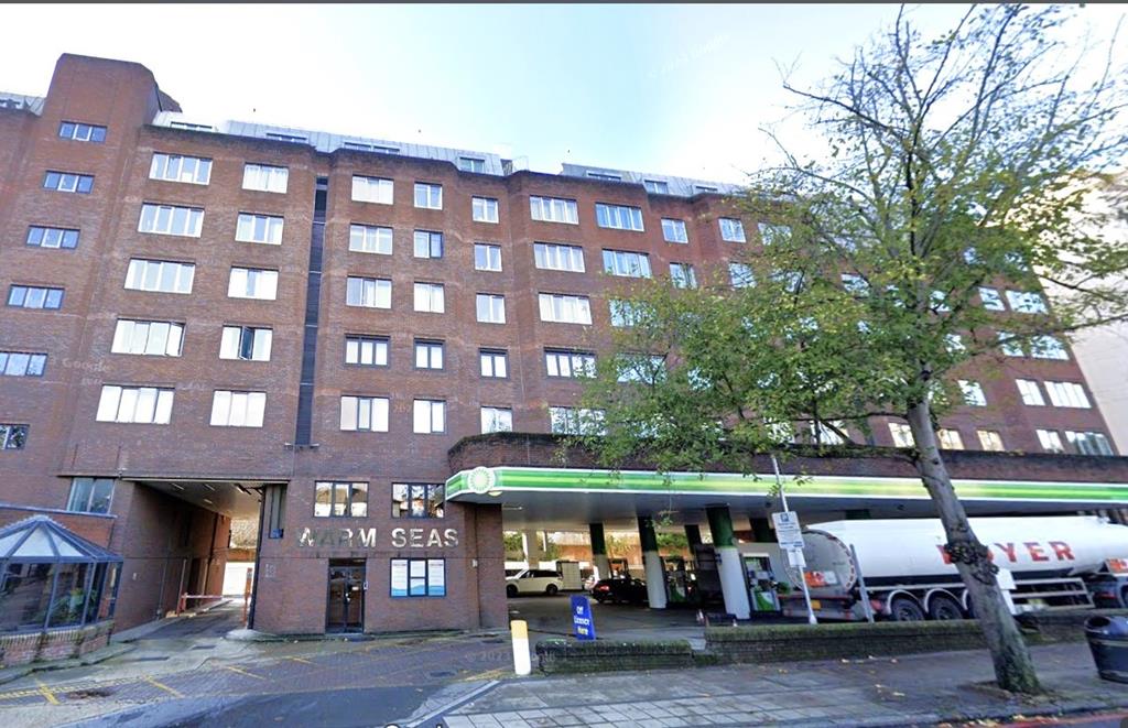 LARGE OFFICE  TO LET  WELLINGTON ROAD  ST JOHNS WOOD  NW8 Image 6