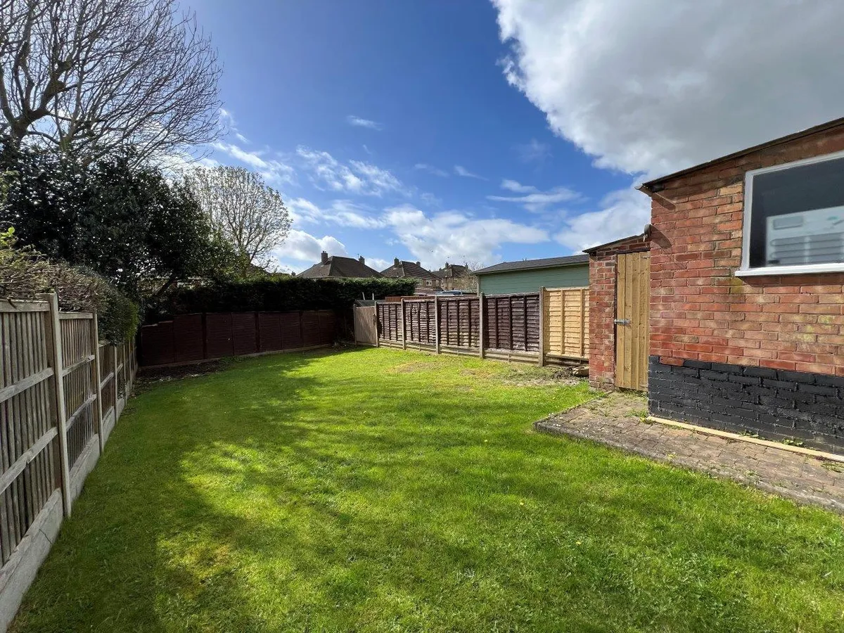 DULVERTON ROAD, MELTON MOWBRAY
