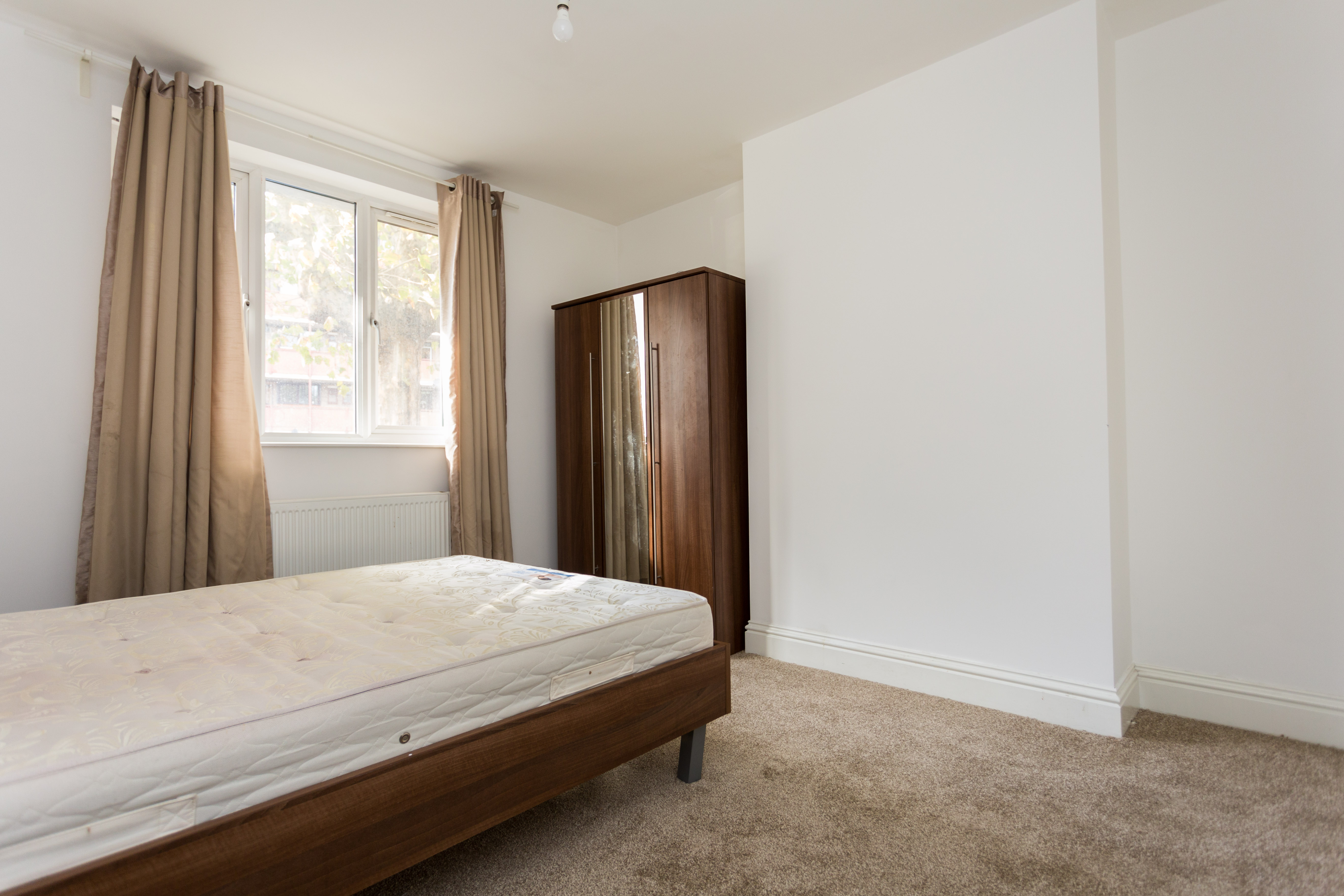 Bush Road, London, Greater London, SE8 Image 7