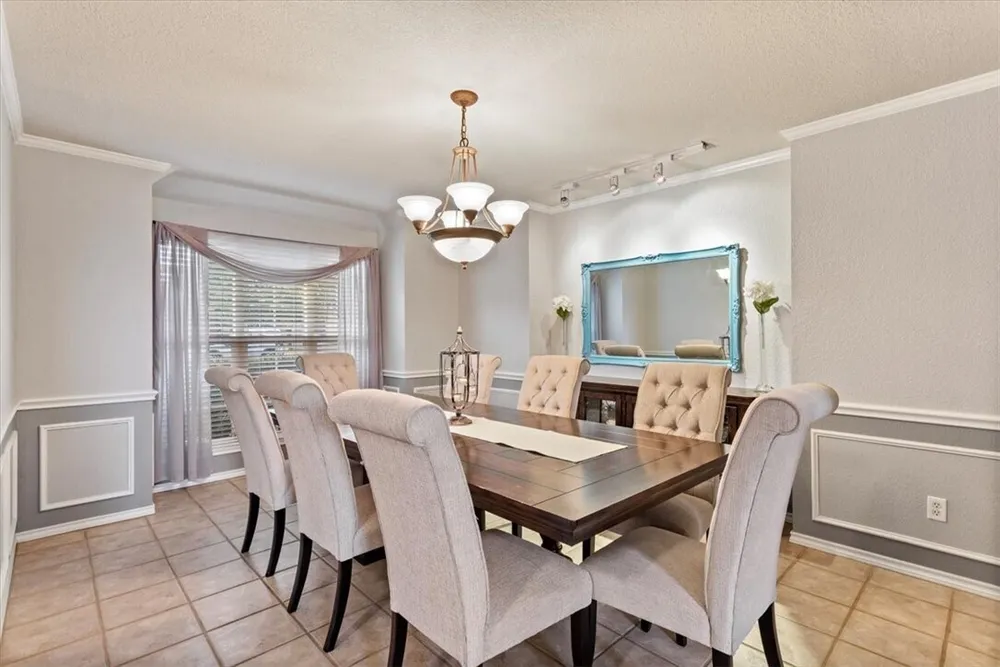 1212 Thistle Park Dr, Robinson, TX 76706