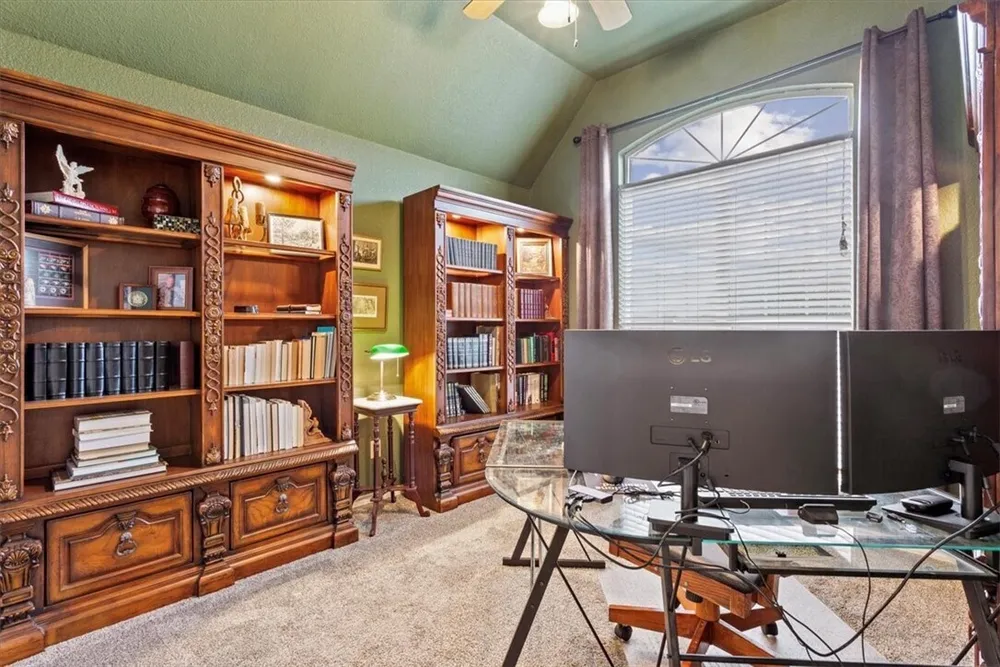 1212 Thistle Park Dr, Robinson, TX 76706