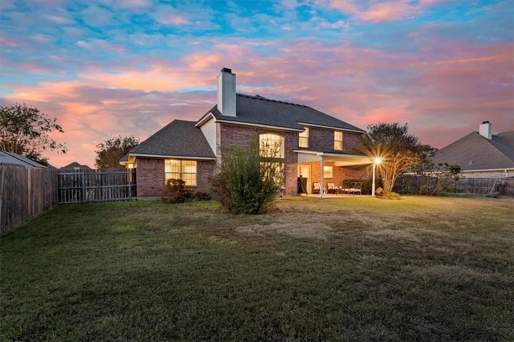 1212 Thistle Park Dr, Robinson, TX 76706