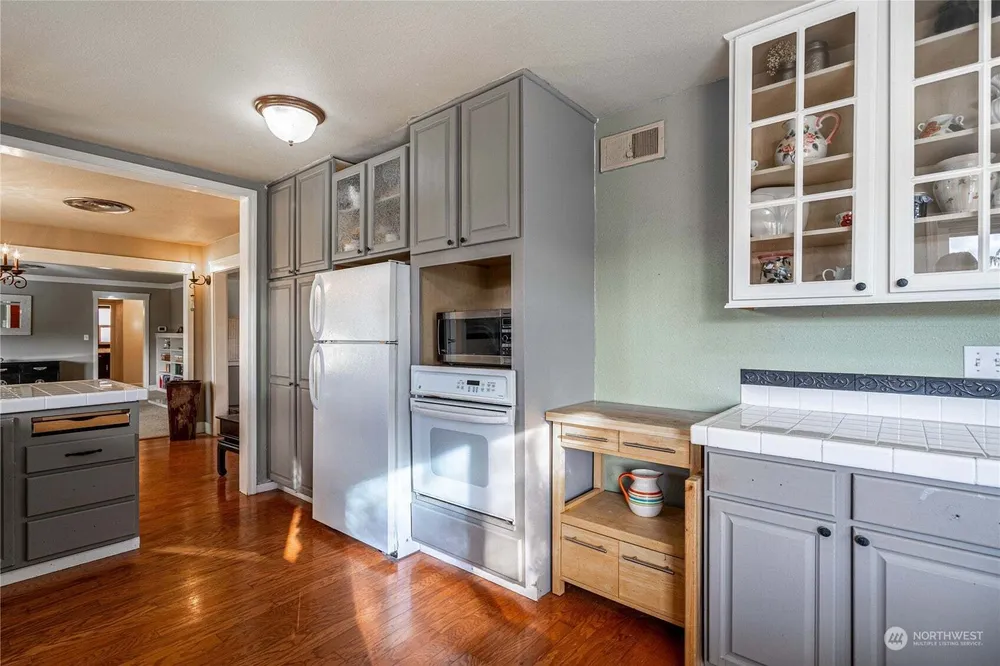 150 27th St NE, East Wenatchee, WA 98802