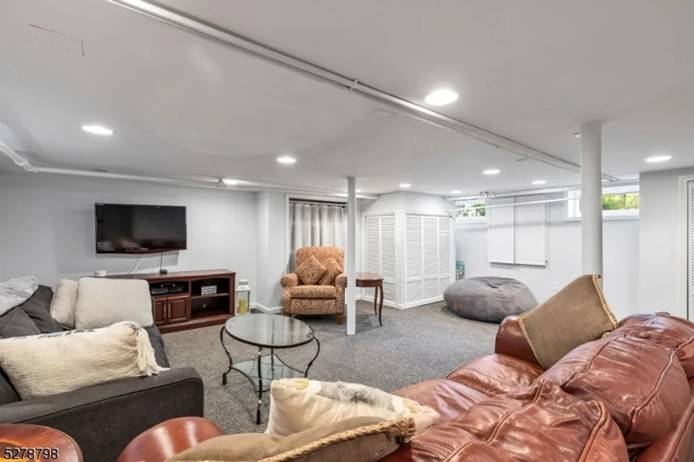 508 Orange Ave, Cranford, NJ 07016