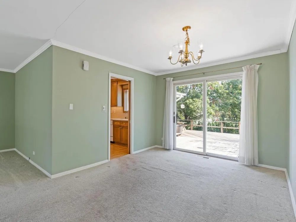 813 S School St, Mount Prospect, IL 60056