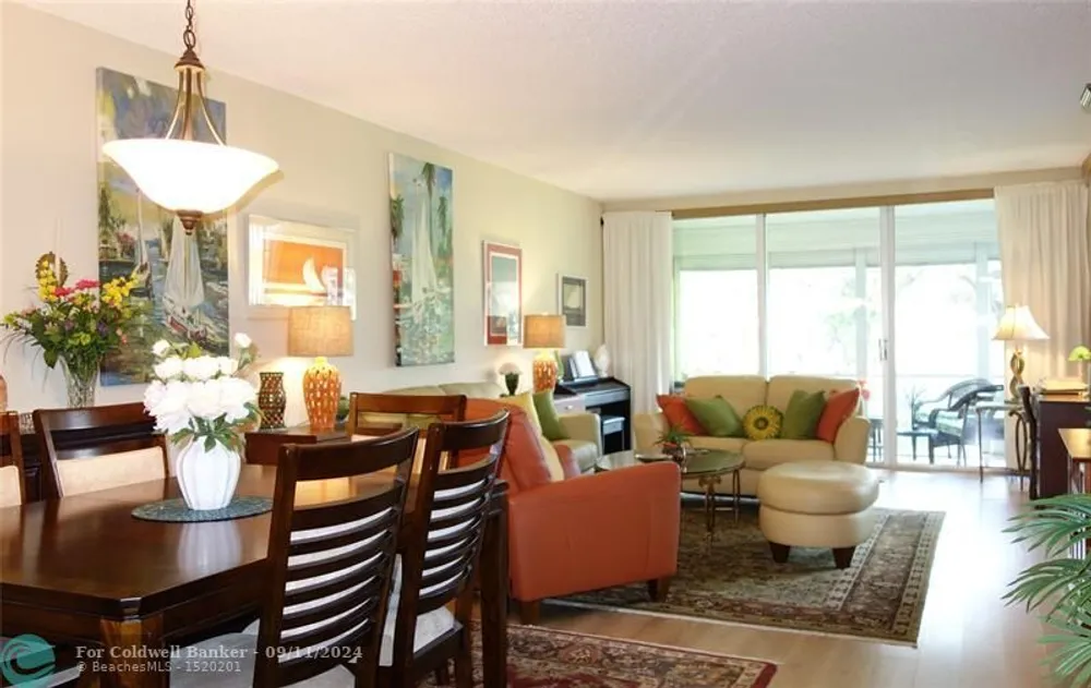 545 Oaks Ln, Pompano Beach, FL 33069