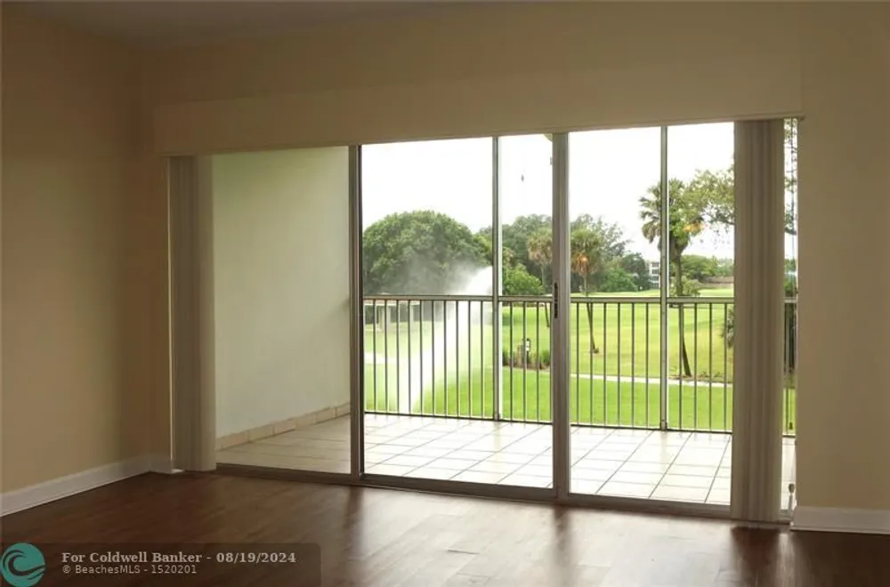 3050 N Palm Aire Dr, Pompano Beach, FL 33069