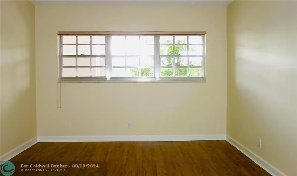 3050 N Palm Aire Dr, Pompano Beach, FL 33069