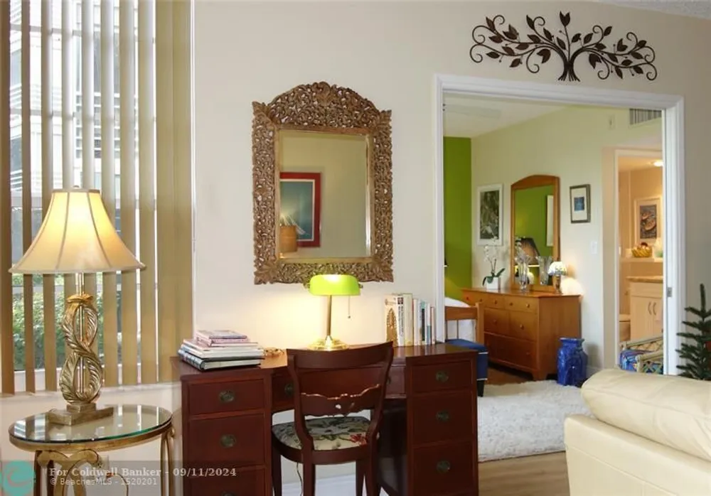 545 Oaks Ln, Pompano Beach, FL 33069