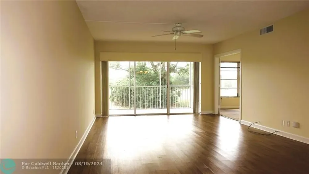 3050 N Palm Aire Dr, Pompano Beach, FL 33069