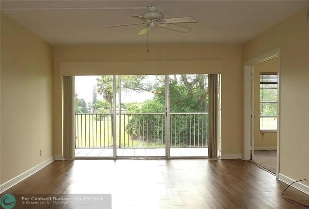 3050 N Palm Aire Dr, Pompano Beach, FL 33069