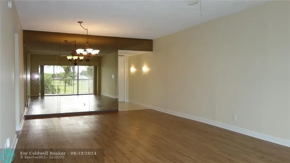 3050 N Palm Aire Dr, Pompano Beach, FL 33069