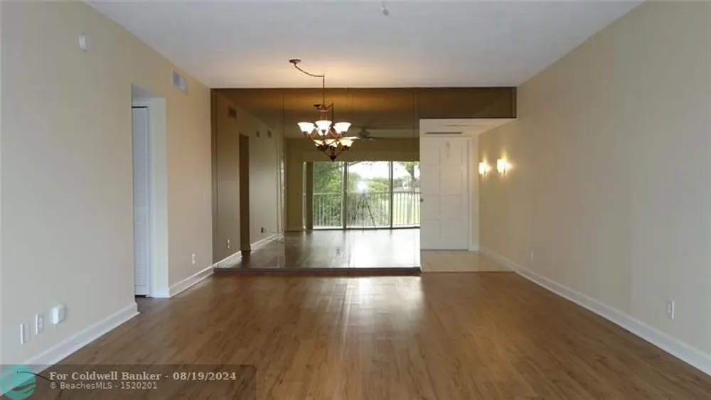 3050 N Palm Aire Dr, Pompano Beach, FL 33069