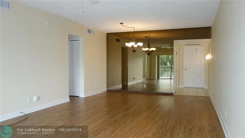 3050 N Palm Aire Dr, Pompano Beach, FL 33069