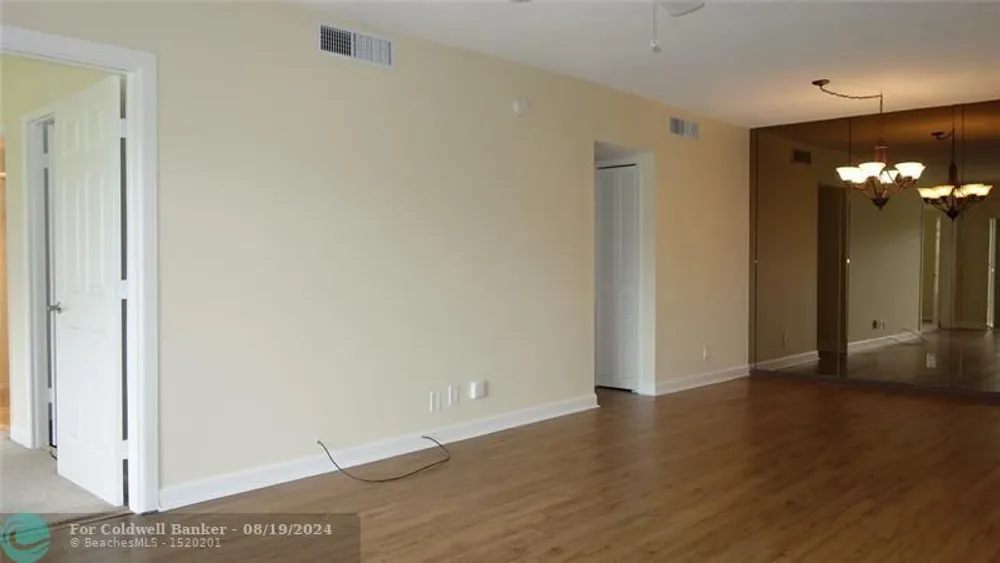 3050 N Palm Aire Dr, Pompano Beach, FL 33069