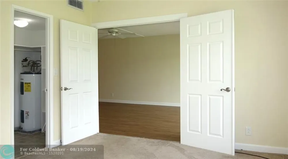 3050 N Palm Aire Dr, Pompano Beach, FL 33069