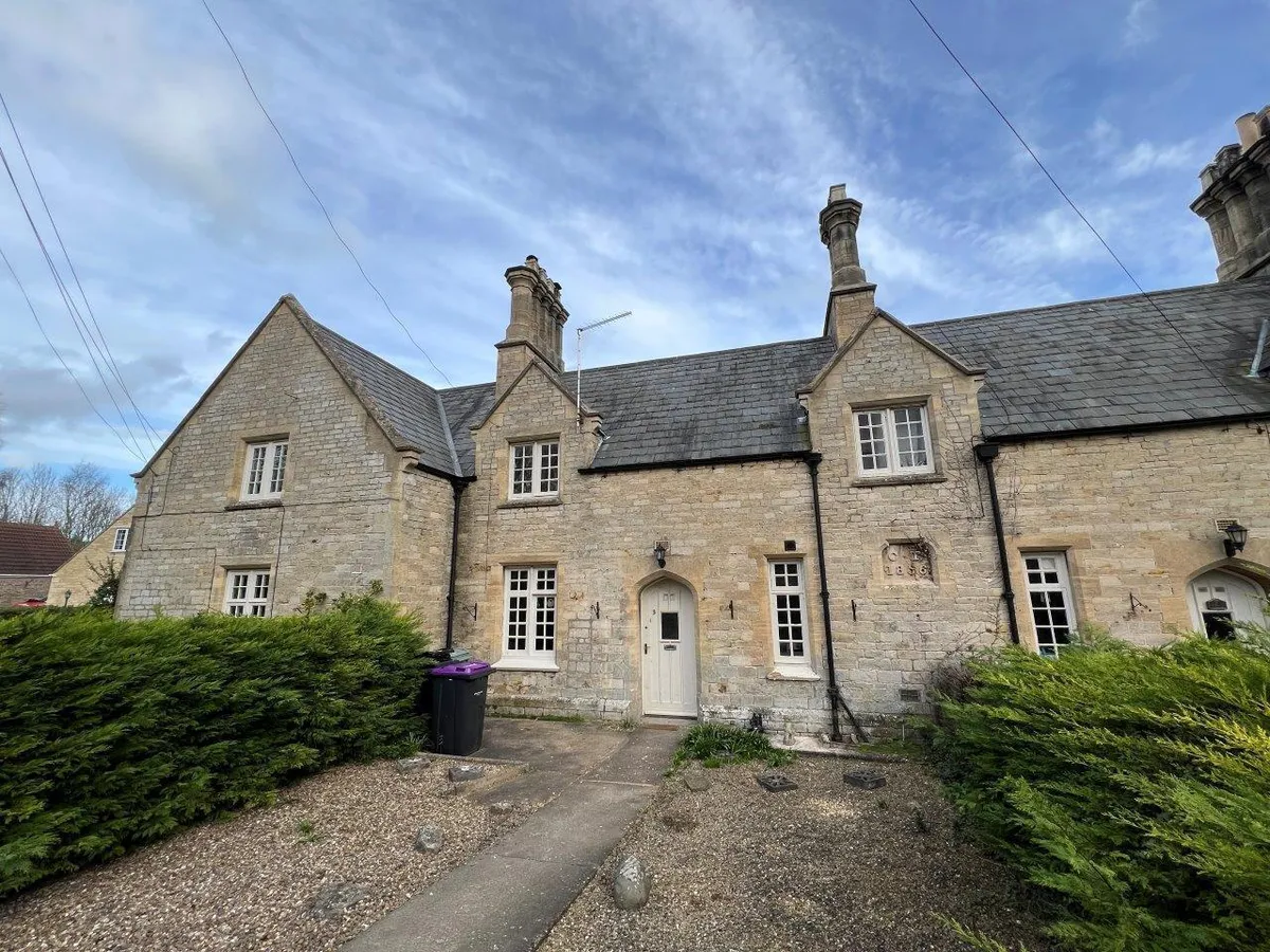 3 NORTH ROAD COTTAGE, LITTLE PONTON