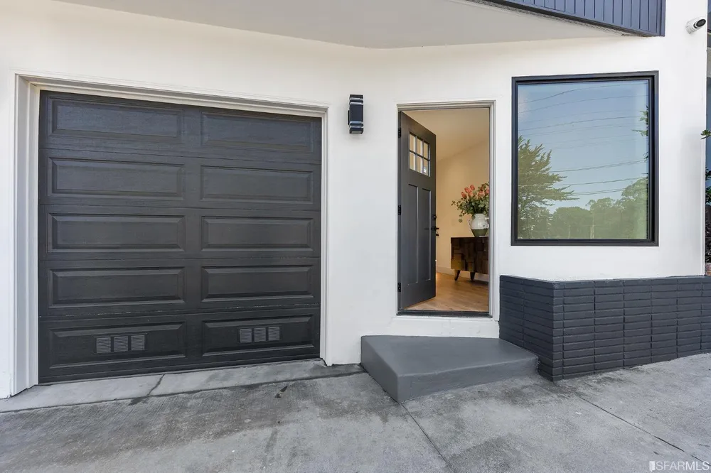 1598 Geneva Ave, San Francisco, CA 94134