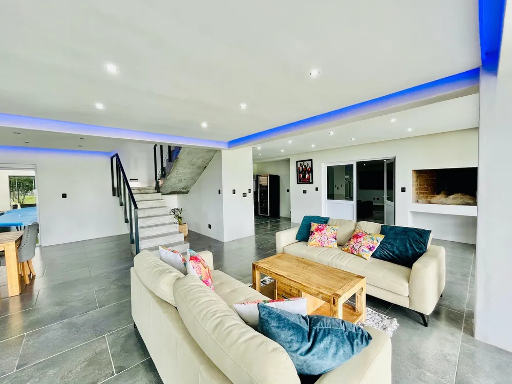 South Africa, Western Cape, Long Acres Country Estate, Ascot Circle, 12