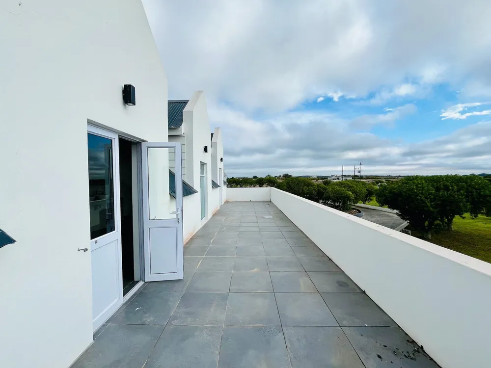 South Africa, Western Cape, Long Acres Country Estate, Ascot Circle, 12
