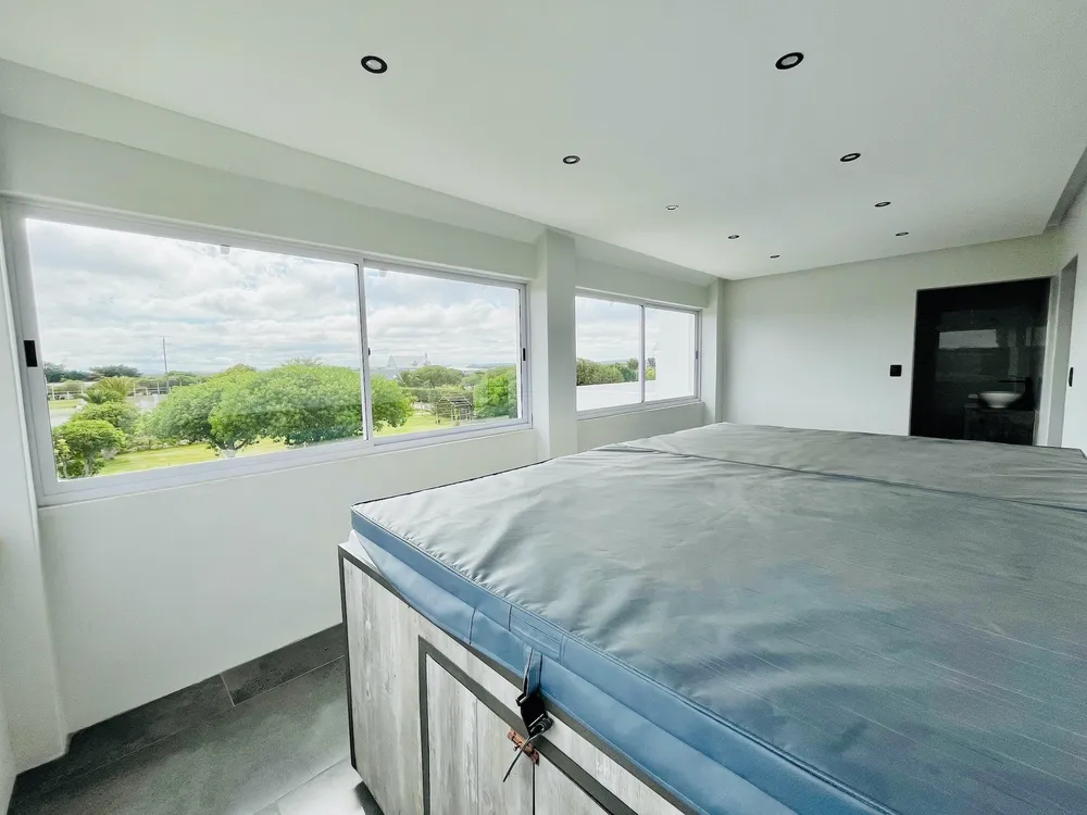 South Africa, Western Cape, Long Acres Country Estate, Ascot Circle, 12