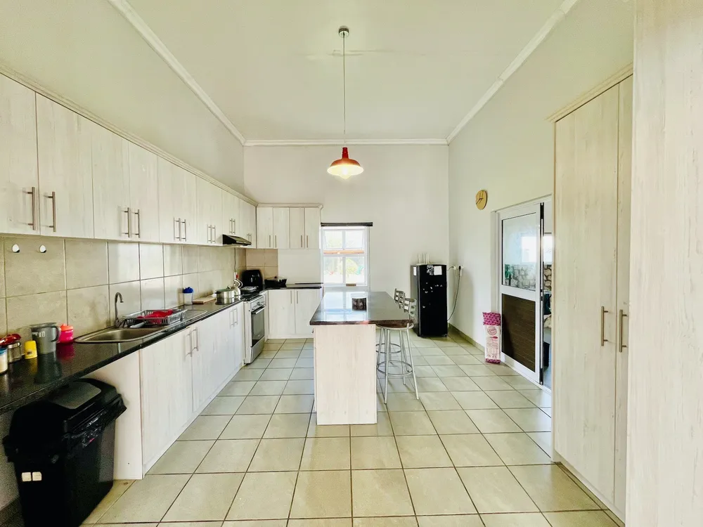 South Africa, Western Cape, Long Acres Country Estate, Ascot Circle, 12
