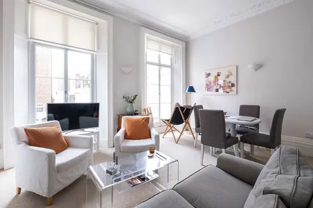 Cambridge Street, London, SW1V