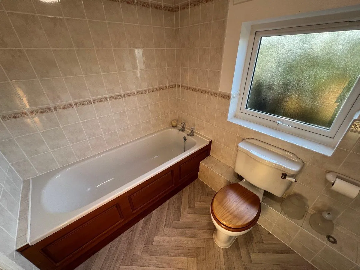 ROSE COTTAGE, THE PADDOCKS, WALTHAM ON THE WOLDS