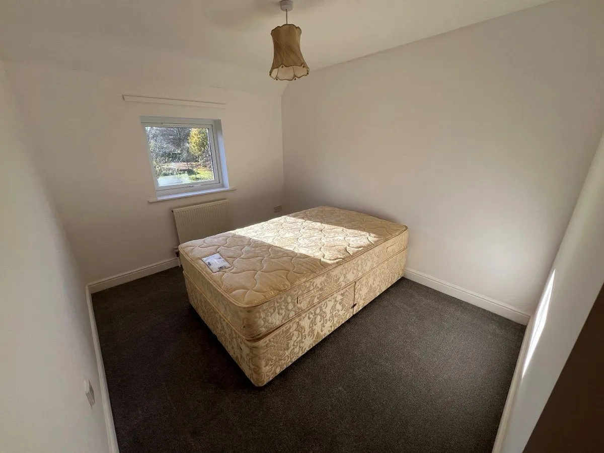 ROSE COTTAGE, THE PADDOCKS, WALTHAM ON THE WOLDS