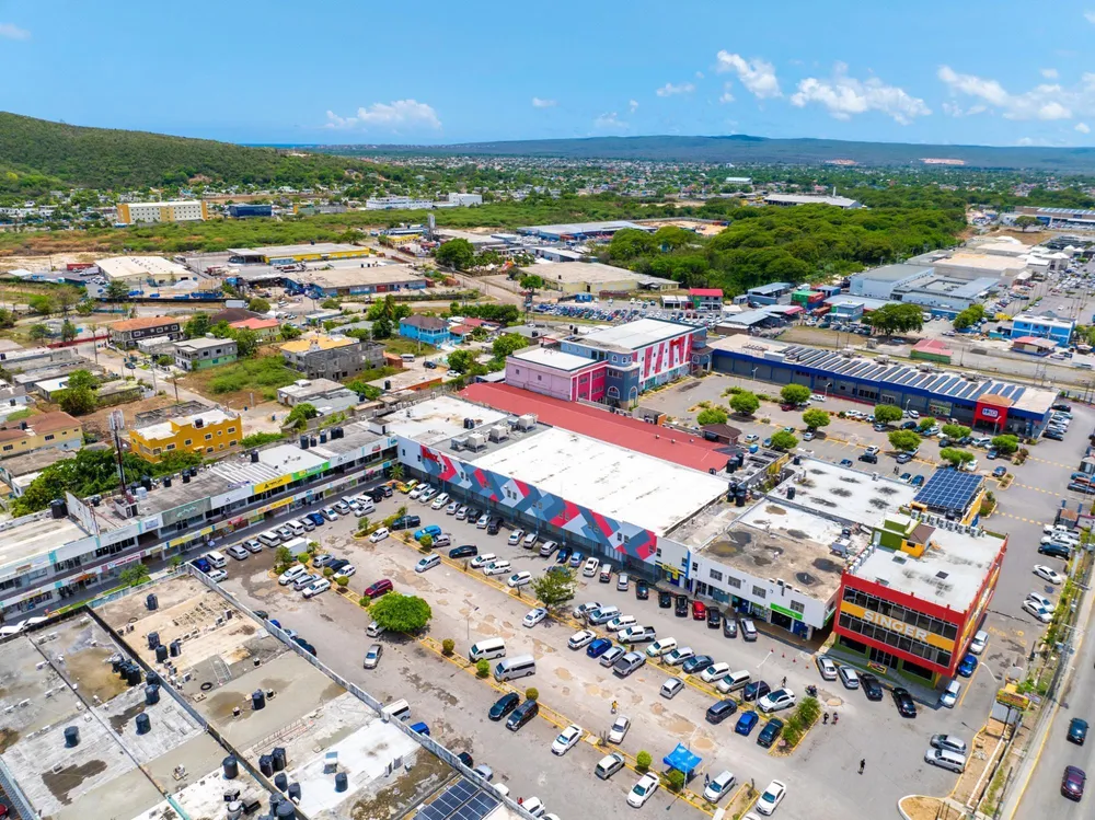 PORTMORE PINES PLAZA BREA St. Catherine