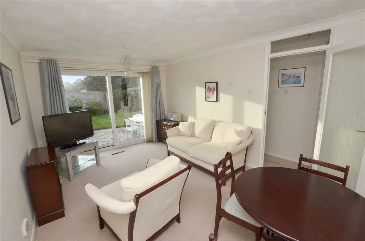 Farm Road, West Moors, Ferndown, Dorset, BH22